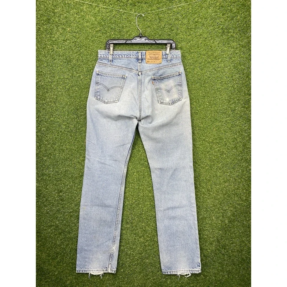 Levis shop confidence